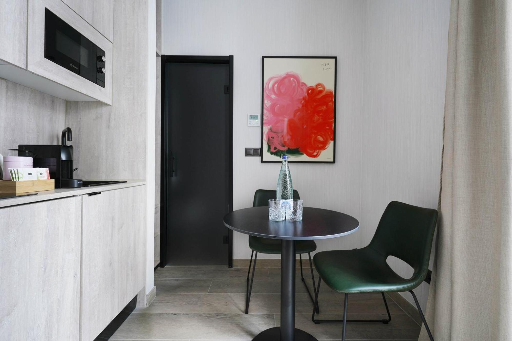 Numa Madrid Luna Extérieur photo